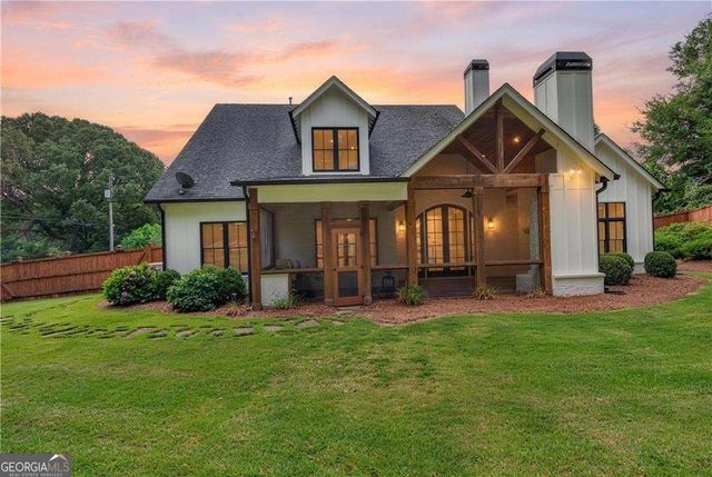 1009 Davenport Circle, Powder Springs, GA 30127