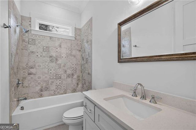 1009 Davenport Circle, Powder Springs, GA 30127