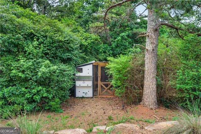 1009 Davenport Circle, Powder Springs, GA 30127