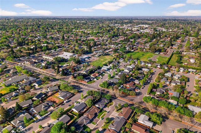 29 La Bella Court, Chico, CA 95973