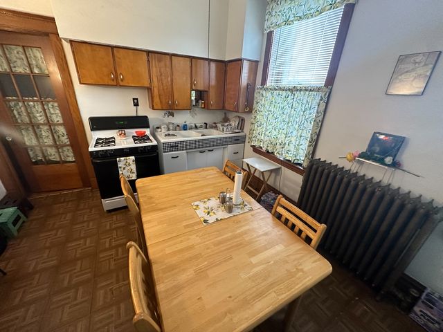 13402 S Buffalo Avenue, Chicago, IL 60633