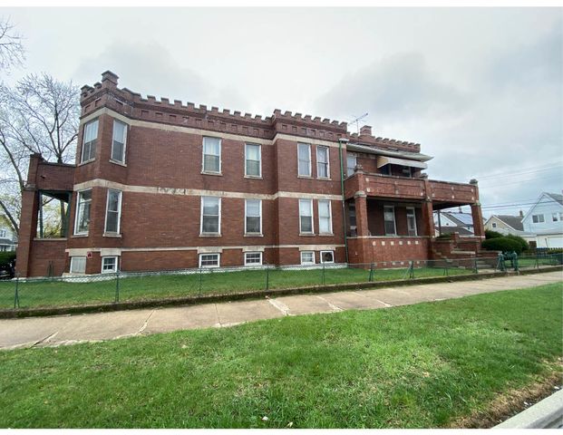 13402 S Buffalo Avenue, Chicago, IL 60633