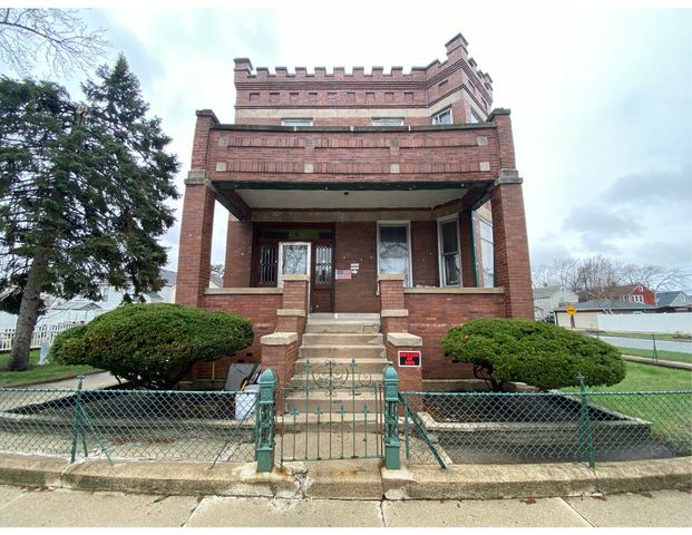 13402 S Buffalo Avenue, Chicago, IL 60633