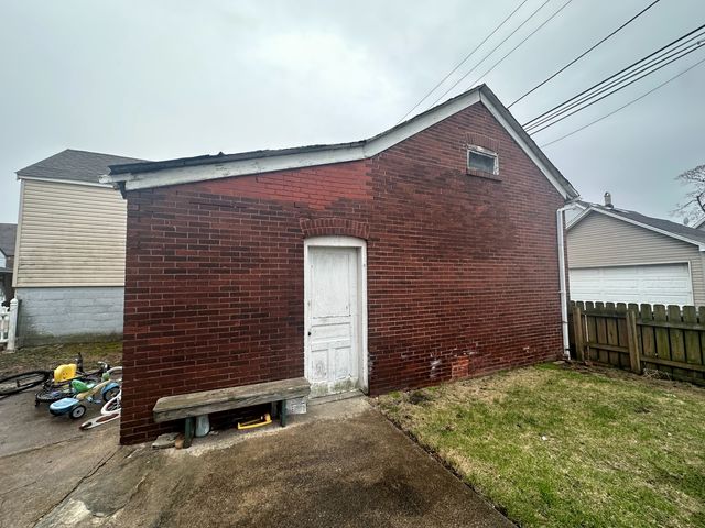 13402 S Buffalo Avenue, Chicago, IL 60633