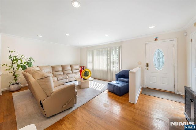 425 Adrianne Court, Orange, NJ 07050