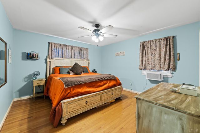 1872 Wards Road, Hurt, VA 24563