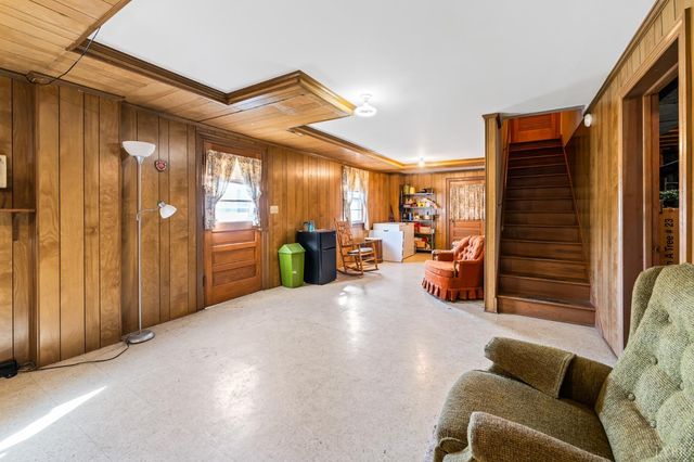 1872 Wards Road, Hurt, VA 24563