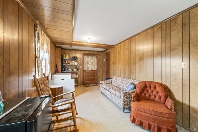 1872 Wards Road, Hurt, VA 24563