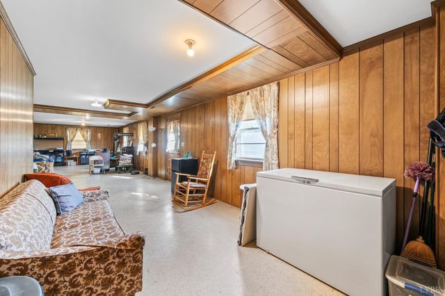 1872 Wards Road, Hurt, VA 24563