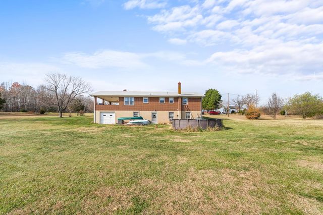 1872 Wards Road, Hurt, VA 24563