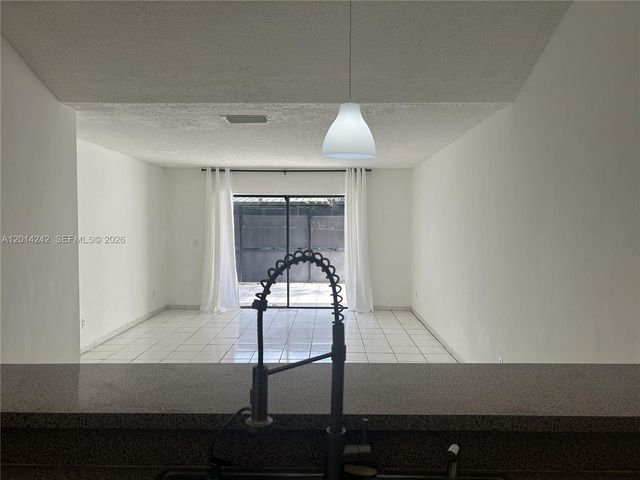 6804 SW 37th St 11-E, Miramar, FL 33023