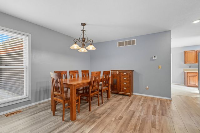 109 Diamond Hill Court, Hollister, MO 65672