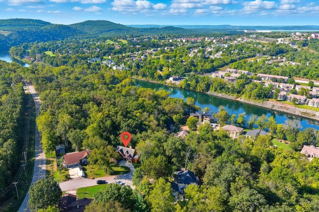 109 Diamond Hill Court, Hollister, MO 65672