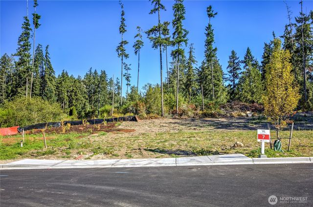 1 Windham Lane, Bremerton, WA 98311