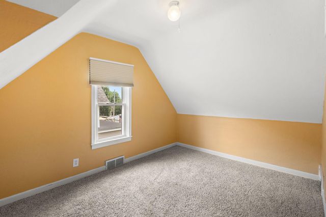 3944 17th Avenue S, Minneapolis, MN 55407