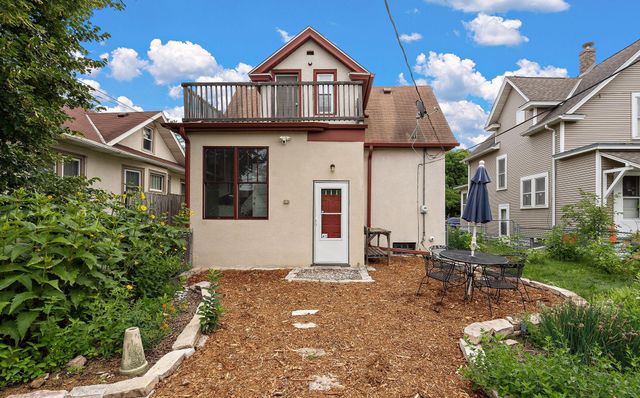 3944 17th Avenue S, Minneapolis, MN 55407