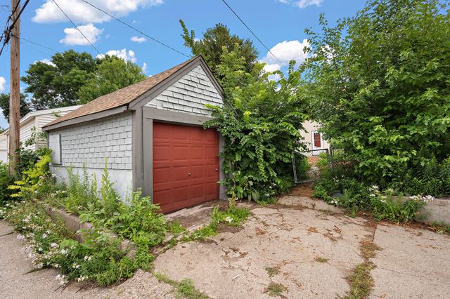 3944 17th Avenue S, Minneapolis, MN 55407