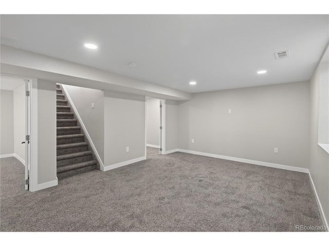 9200 Aspen Dr, Denver, CO 80229
