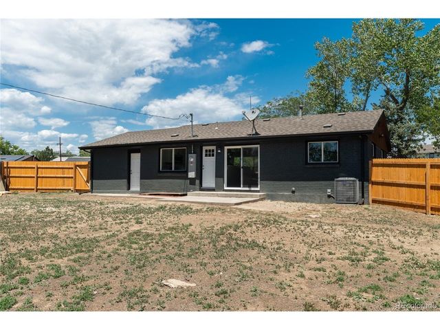 9200 Aspen Dr, Denver, CO 80229