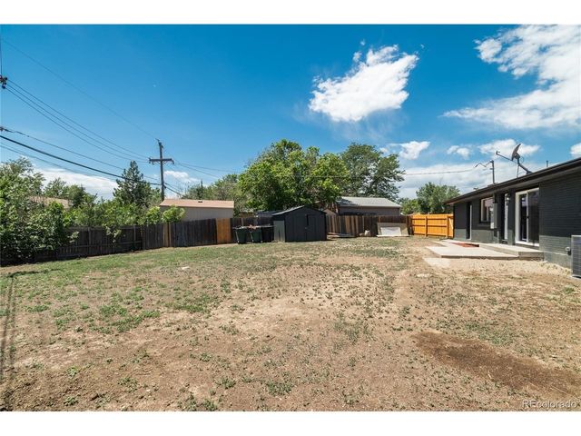 9200 Aspen Dr, Denver, CO 80229