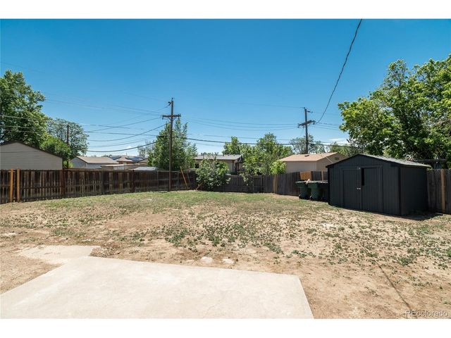 9200 Aspen Dr, Denver, CO 80229