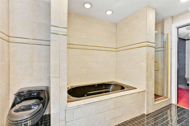 130-01 227th Street, Laurelton, NY 11413