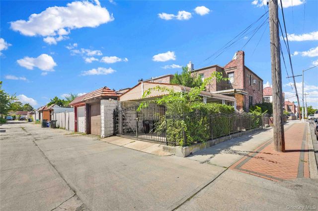 130-01 227th Street, Laurelton, NY 11413