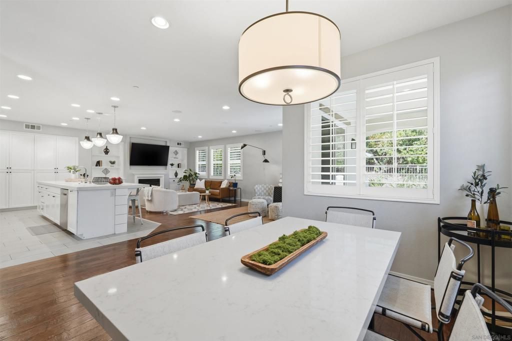 Image 11 of property listing at 6637 Brookite CT, Carlsbad, CA 92009