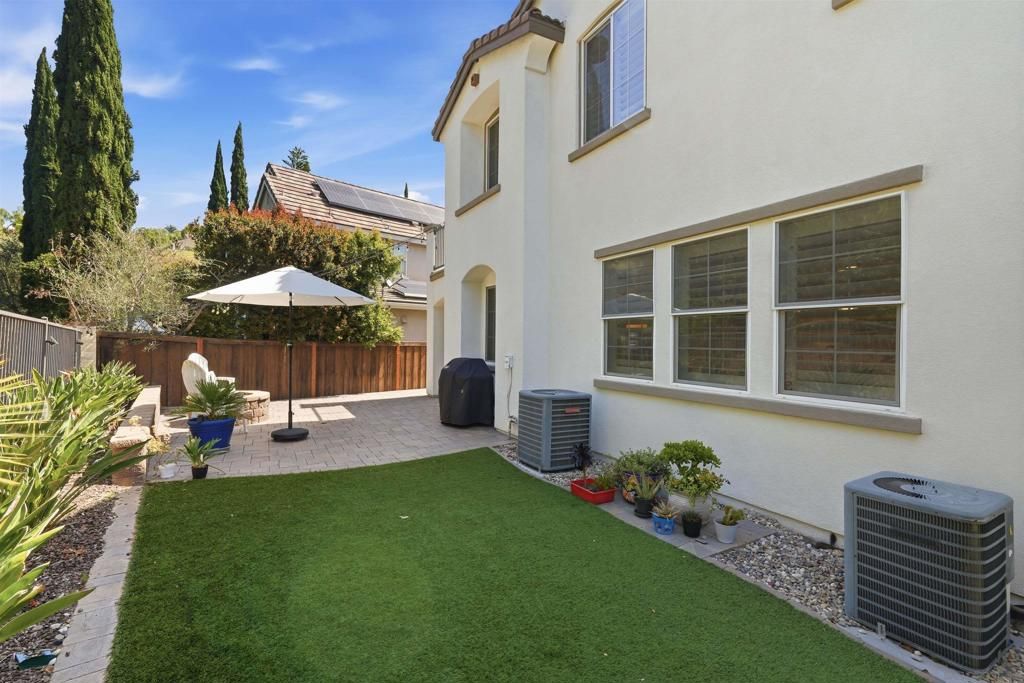 Image 39 of property listing at 6637 Brookite CT, Carlsbad, CA 92009