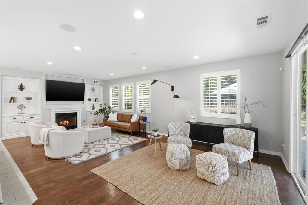 Image 4 of property listing at 6637 Brookite CT, Carlsbad, CA 92009