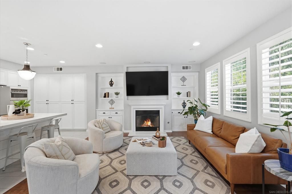 Image 5 of property listing at 6637 Brookite CT, Carlsbad, CA 92009