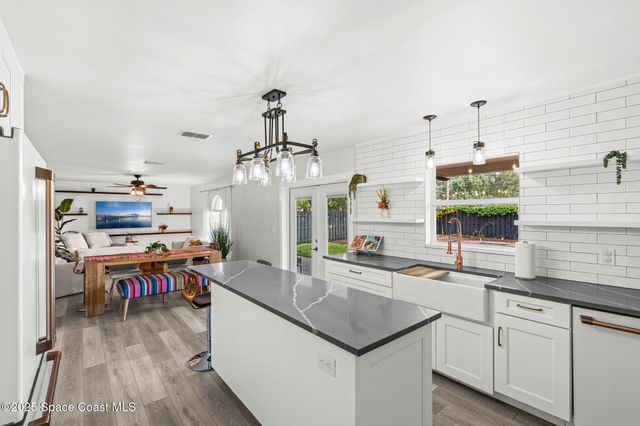 2013 Sorento Circle, Melbourne, FL 32904