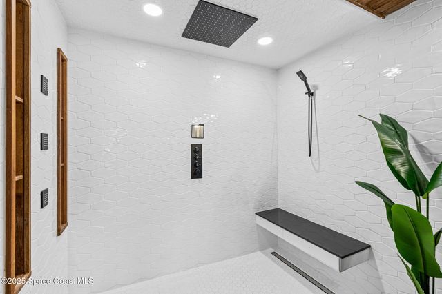 2013 Sorento Circle, Melbourne, FL 32904