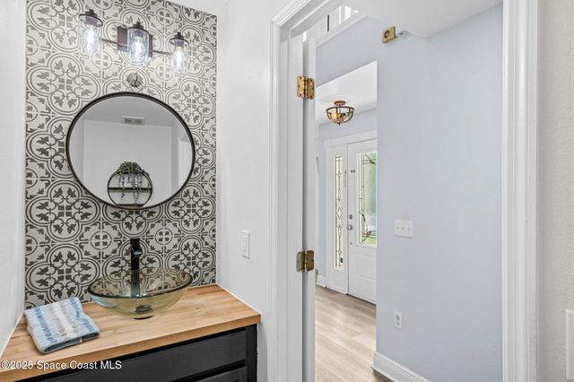 2013 Sorento Circle, Melbourne, FL 32904