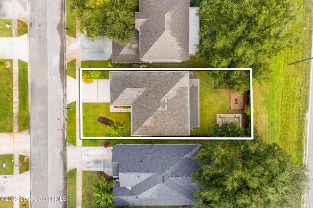 2013 Sorento Circle, Melbourne, FL 32904