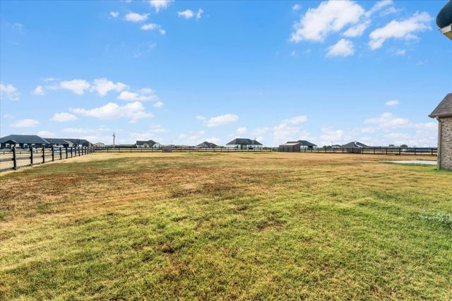 6028 Berry Ridge Lane, Joshua, TX 76058