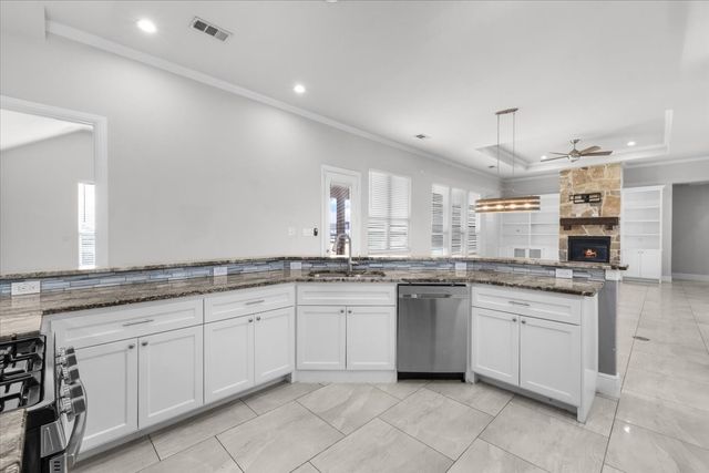 6028 Berry Ridge Lane, Joshua, TX 76058
