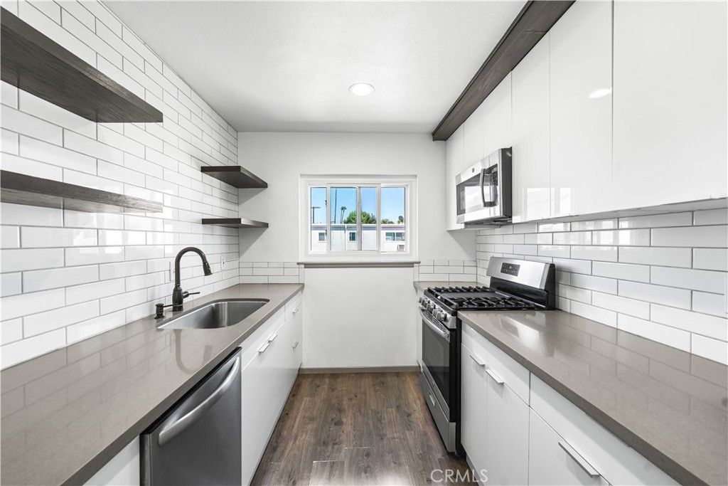 7135 Coldwater Canyon Avenue 16, North Hollywood, CA 91605