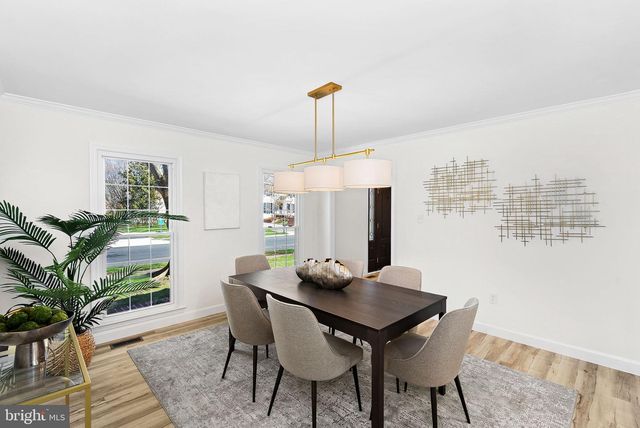 13208 TUCKAWAY DR, Herndon, VA 20171