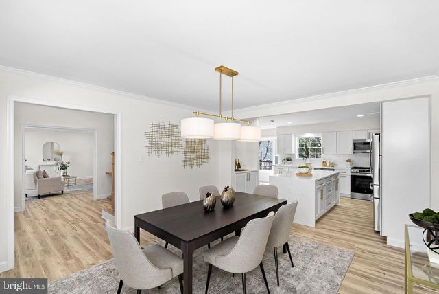 13208 TUCKAWAY DR, Herndon, VA 20171