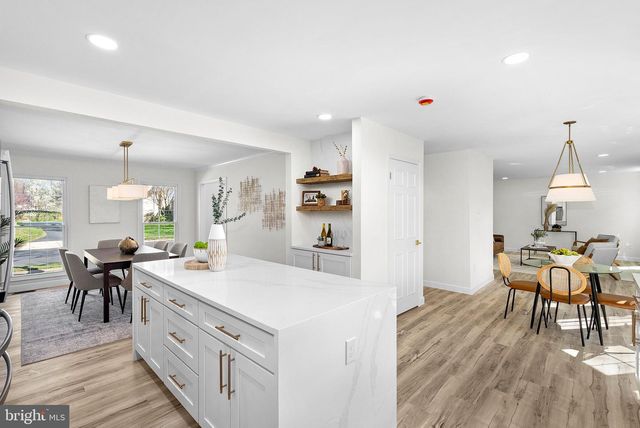 13208 TUCKAWAY DR, Herndon, VA 20171