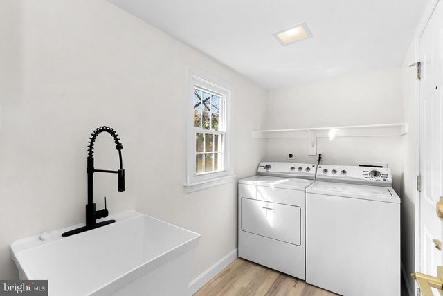 13208 TUCKAWAY DR, Herndon, VA 20171