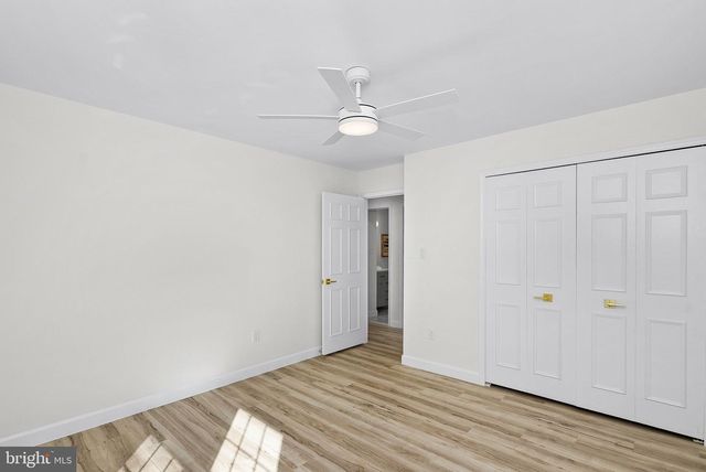 13208 TUCKAWAY DR, Herndon, VA 20171