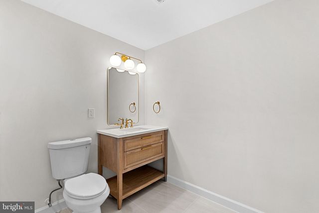 13208 TUCKAWAY DR, Herndon, VA 20171