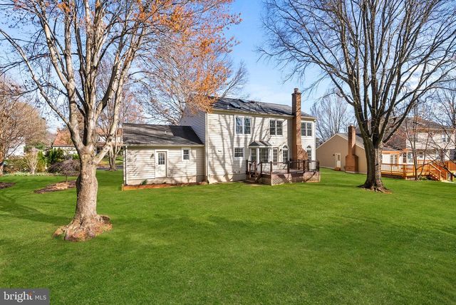 13208 TUCKAWAY DR, Herndon, VA 20171