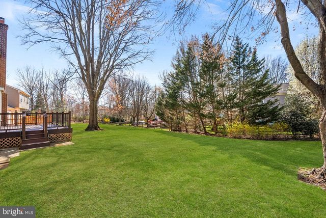 13208 TUCKAWAY DR, Herndon, VA 20171