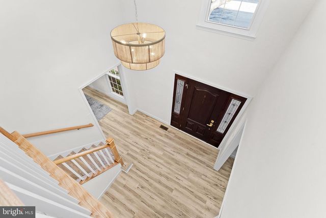 13208 TUCKAWAY DR, Herndon, VA 20171