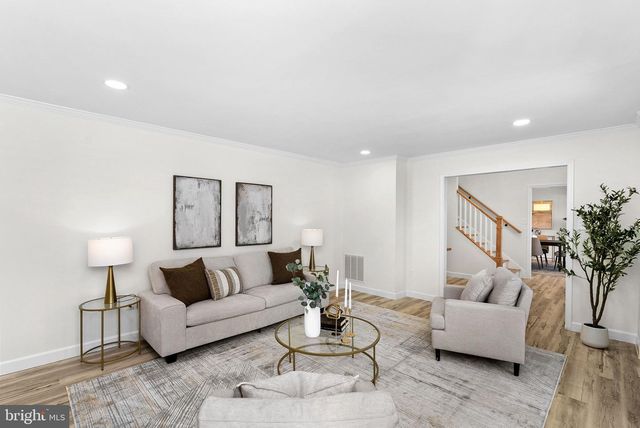 13208 TUCKAWAY DR, Herndon, VA 20171