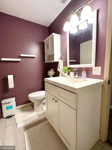5011 Vera Cruz Avenue N, Crystal, MN 55429