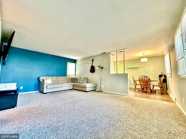 5011 Vera Cruz Avenue N, Crystal, MN 55429